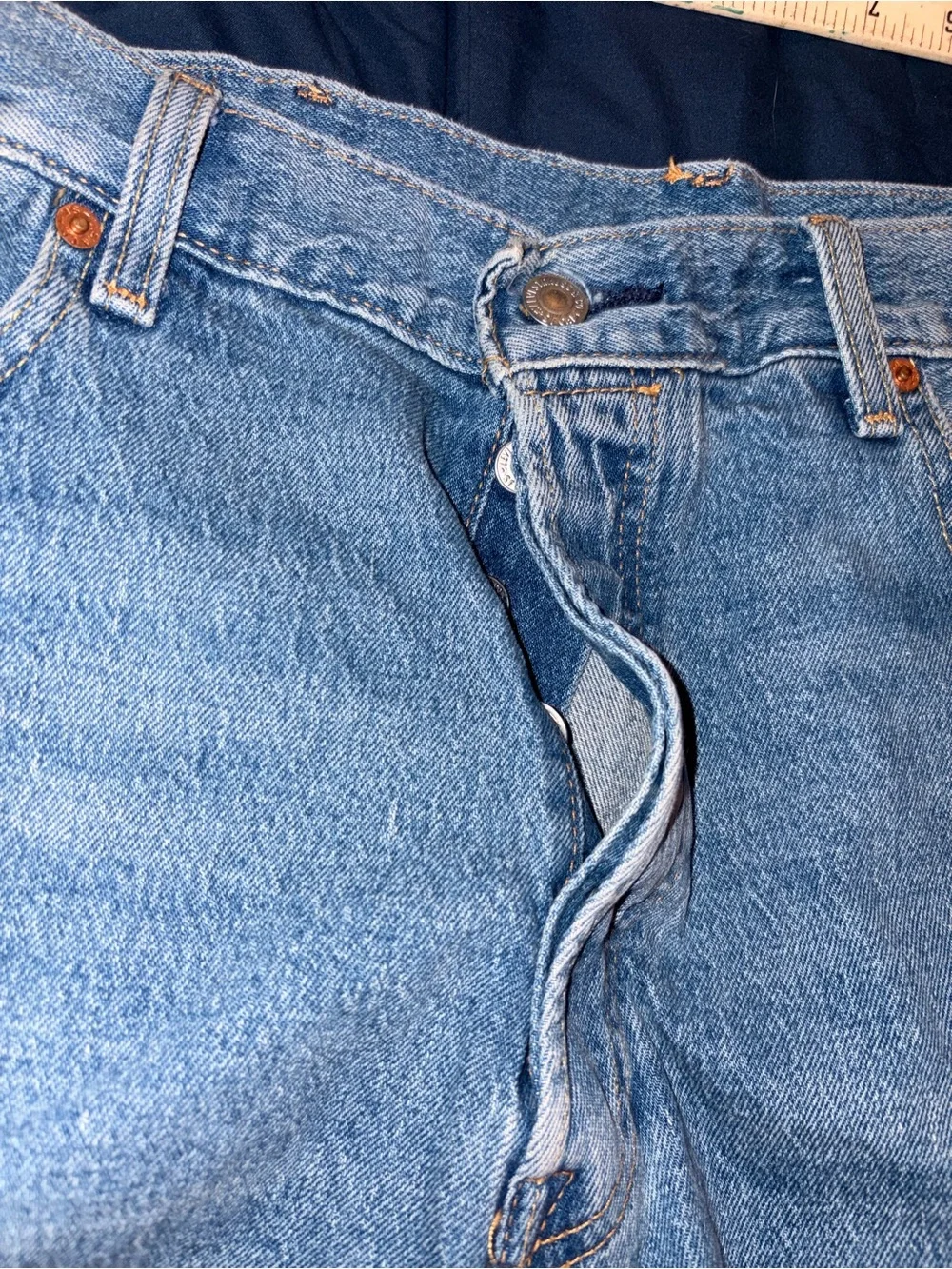 Levi’s 501 ‘93 Cut Off Denim Shorts Men’s W38 Light Wash